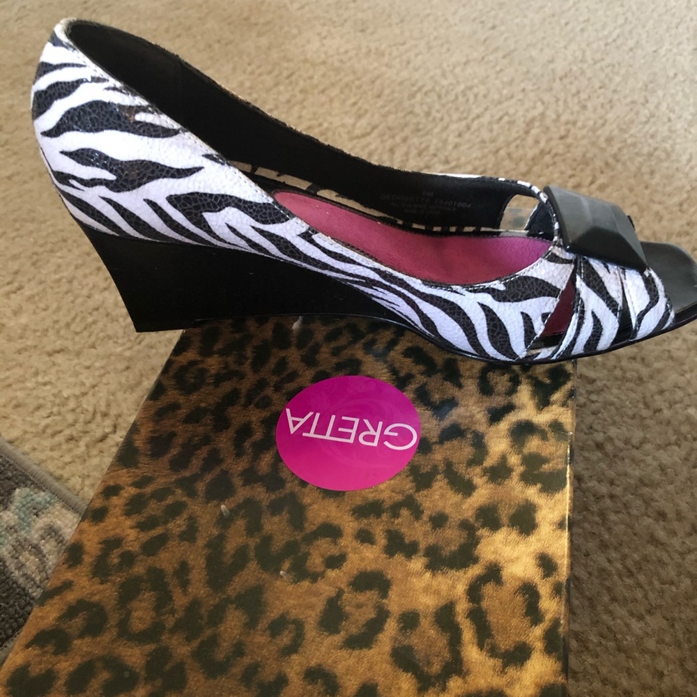 Peep Toe Wedge Heel Shoes Size 9